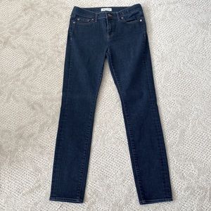 Madewell Alley straight jeans. Dark wash size 29. Excellent condition.